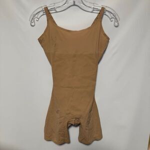 Assets Spanx tan body suit size medium NWOT